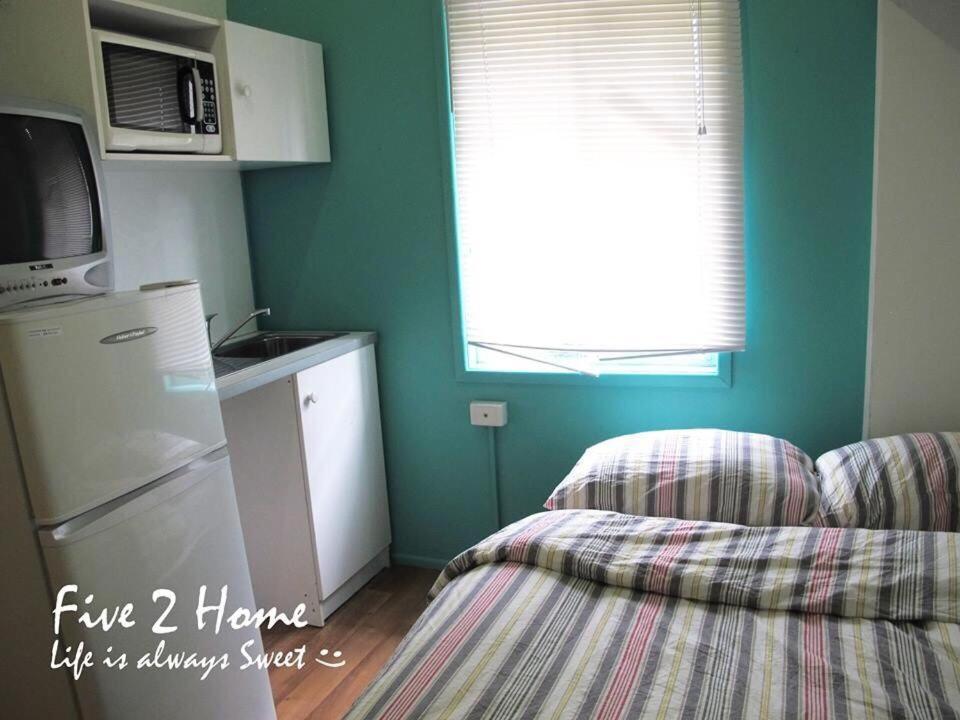 Five 2 Home Backpacker Брісбен Екстер'єр фото