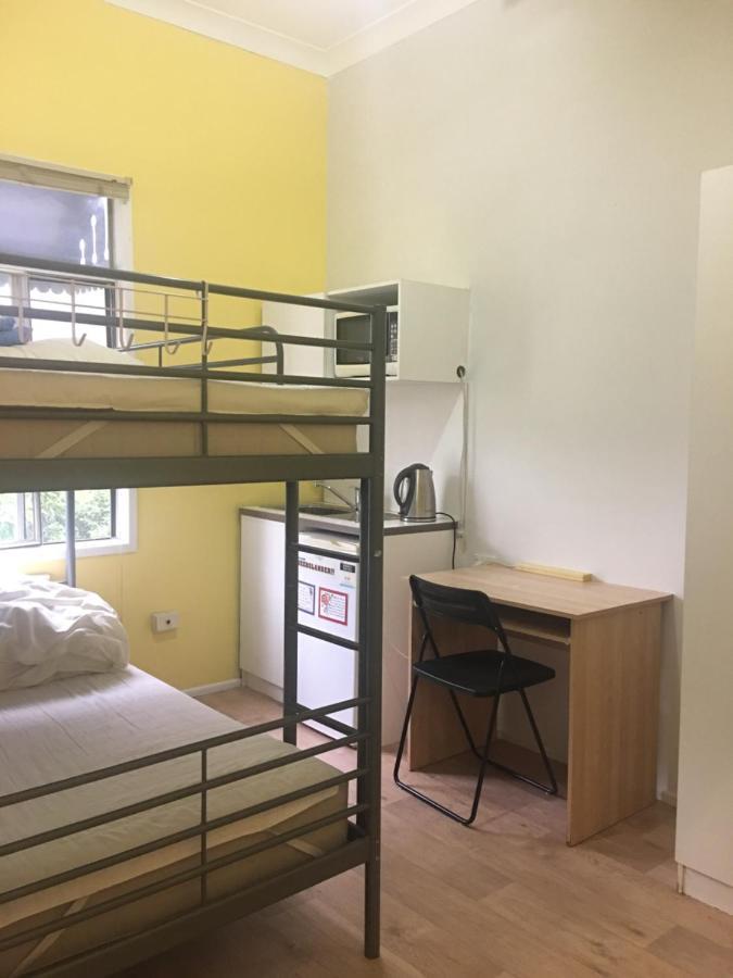 Five 2 Home Backpacker Брісбен Екстер'єр фото